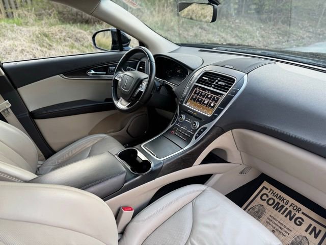 Used 2019 Lincoln Nautilus Select w/ Cargo Utility Package AWD/4WD image 19