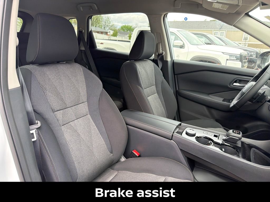 New 2026 Nissan Rogue SV AWD/4WD image 37