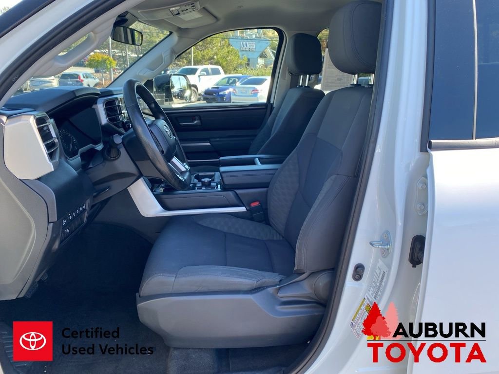 Used 2022 Toyota Tundra SR5 w/ SR5 Convenience Package AWD/4WD image 29