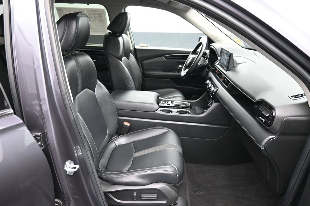 Used 2023 Honda Pilot Touring image 27