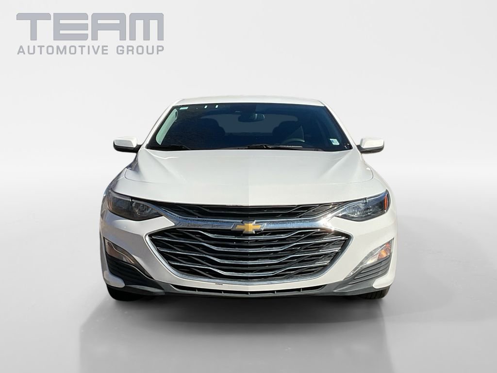 Used 2023 Chevrolet Malibu LT image 2