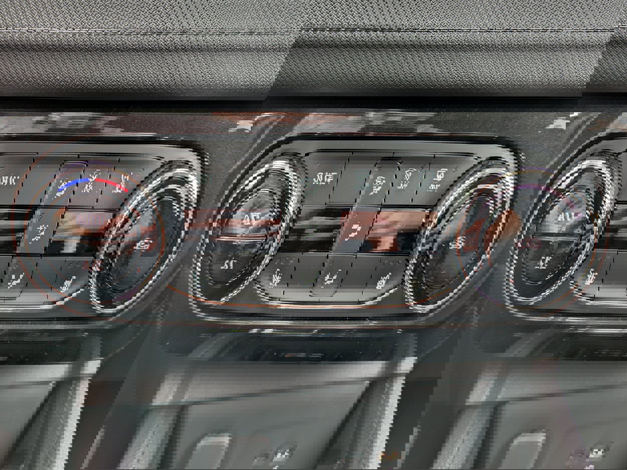 New 2026 Chevrolet TrailBlazer LT w/ Convenience Package image 14