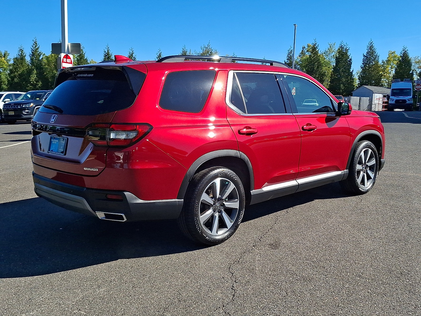 Used 2023 Honda Pilot Touring image 6