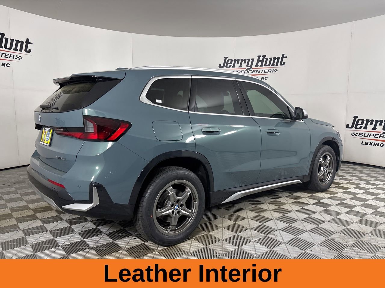 Used 2023 BMW X1 xDrive28i w/ Premium Package image 5