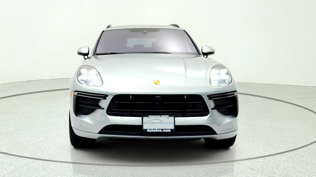 Used 2020 Porsche Macan Turbo AWD/4WD image 2