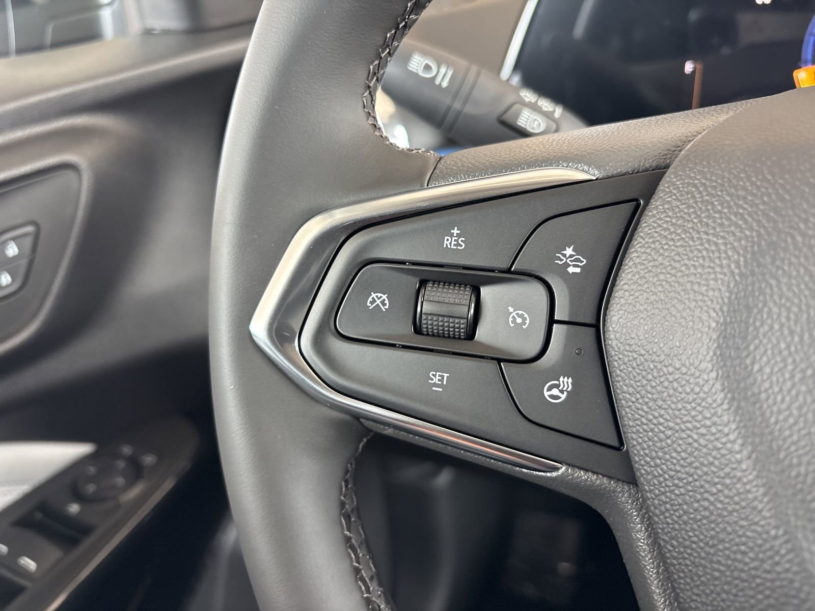 New 2026 Chevrolet Trax LT image 24