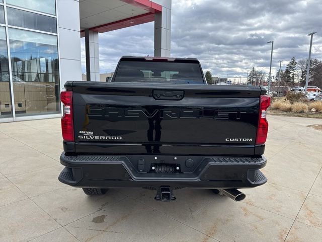 Used 2025 Chevrolet Silverado 2500 Custom w/ Custom Value Package image 6
