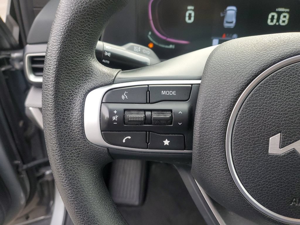 Used 2024 Kia Sportage LX FWD image 21