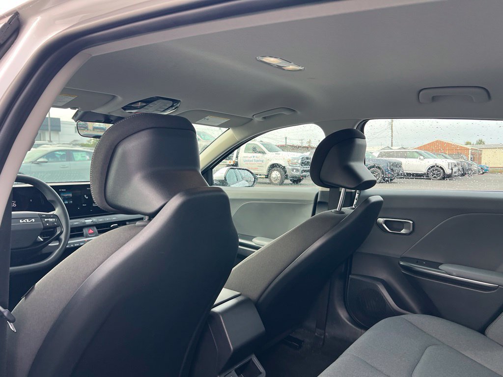 Certified 2025 Kia K4 FWD image 13