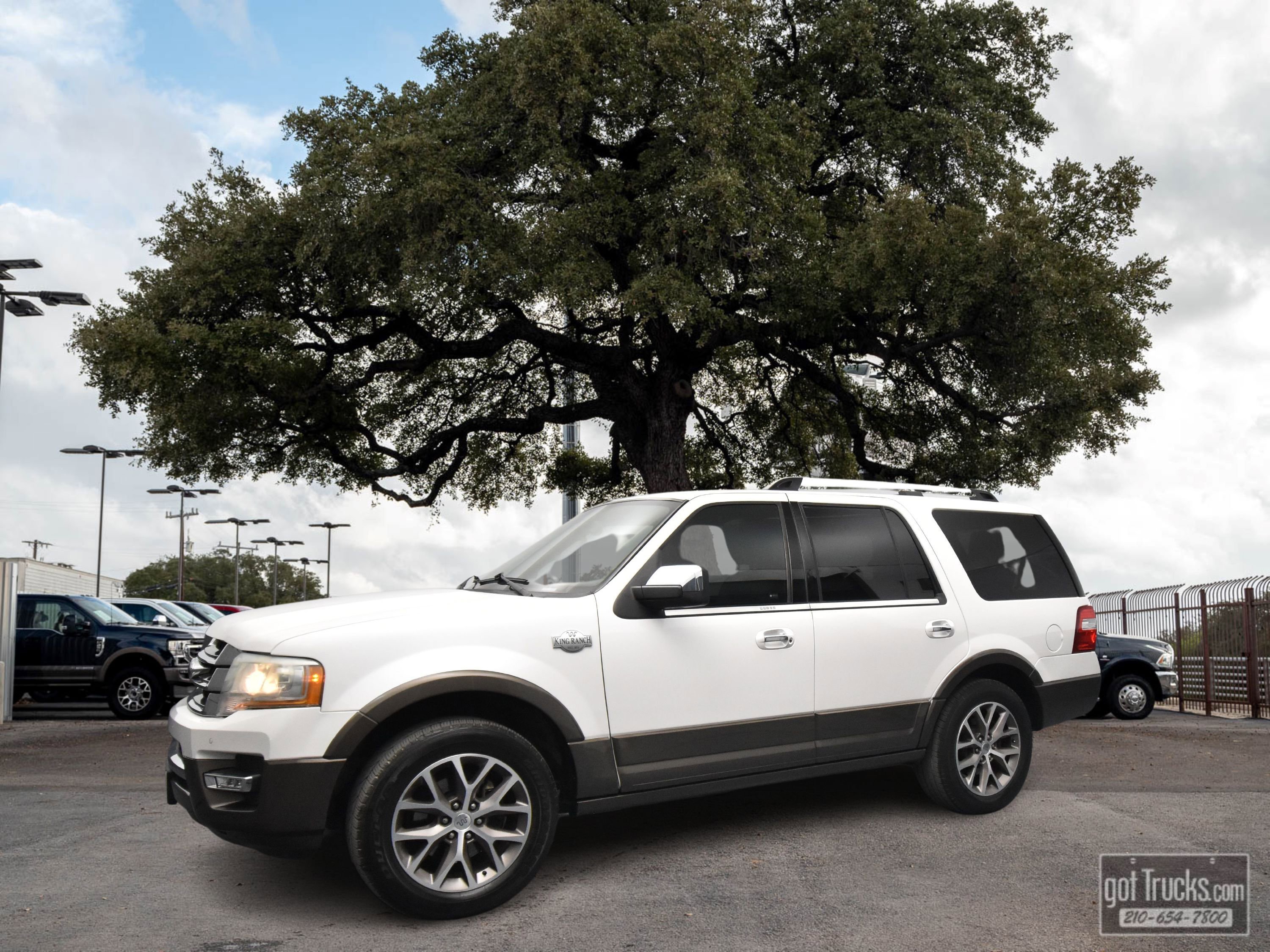 Used 2016 Ford Expedition King Ranch image 1