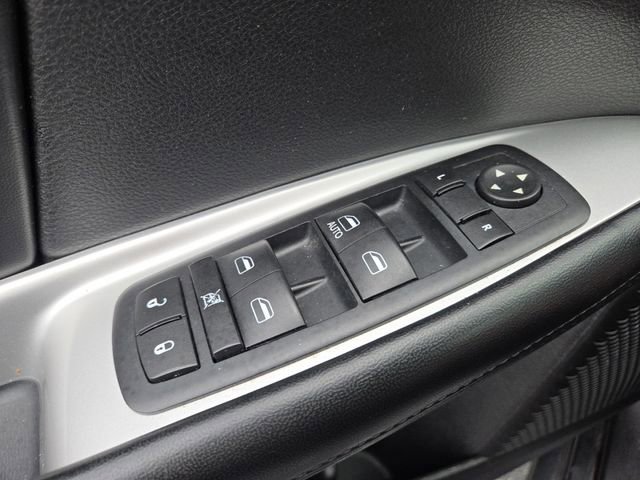 Used 2016 Dodge Journey SE w/ Flexible Seating Group image 7