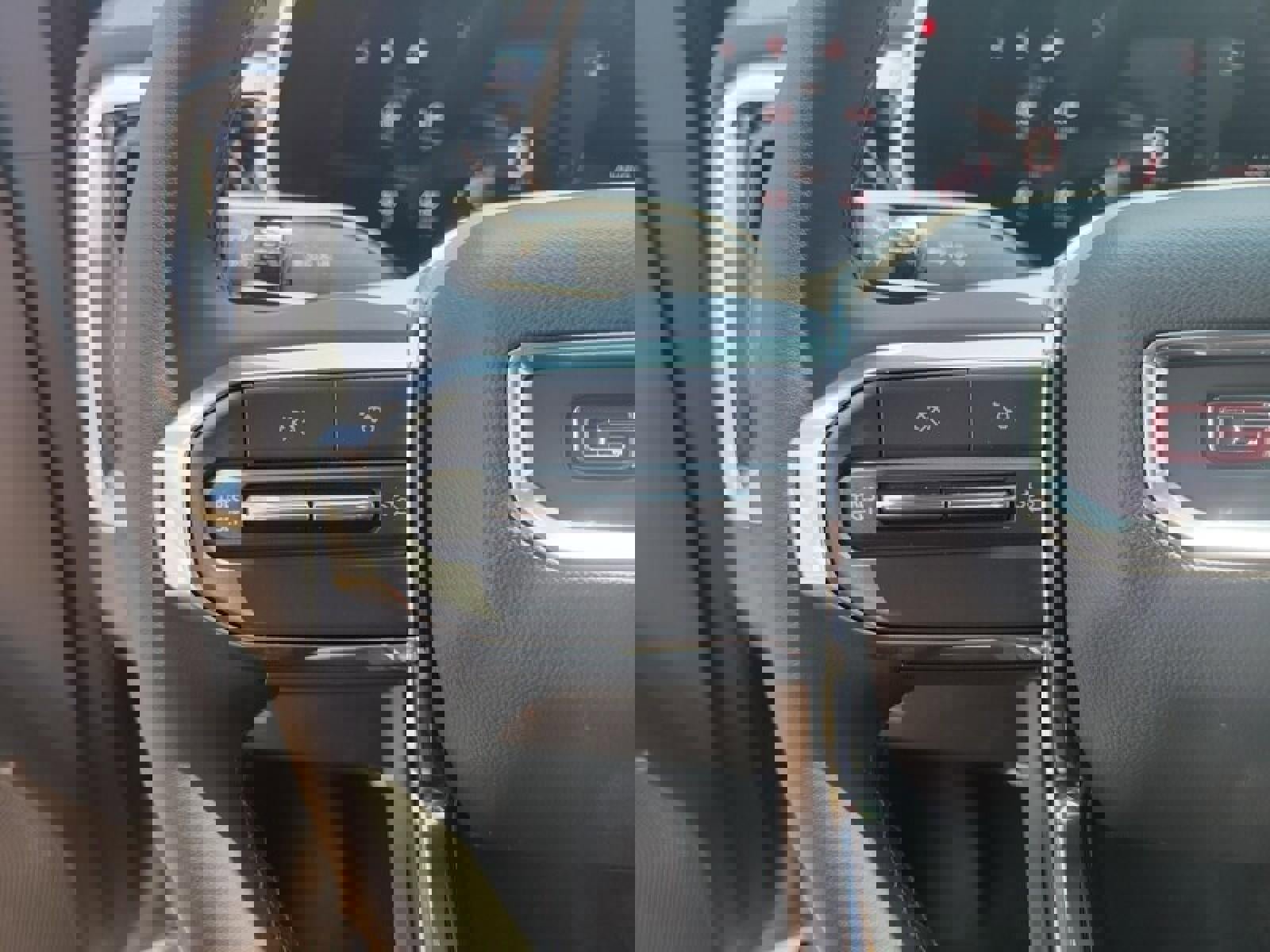 New 2026 GMC Canyon Elevation w/ Convenience Package image 17