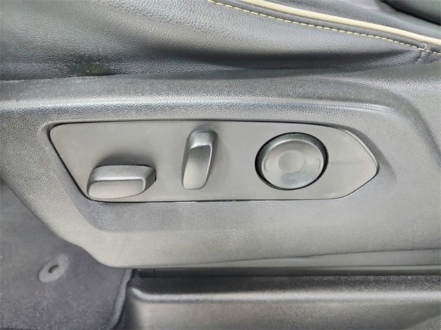 Used 2022 GMC Yukon XL SLT image 20