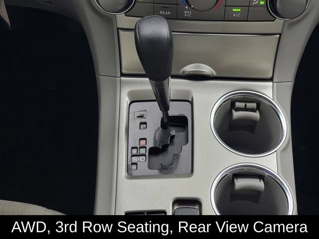 Used 2013 Toyota Highlander Plus AWD/4WD image 23