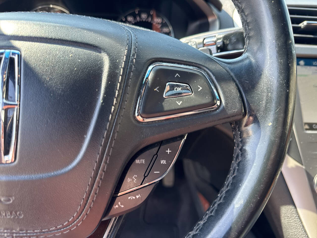 Used 2017 Lincoln MKZ Reserve AWD/4WD image 25