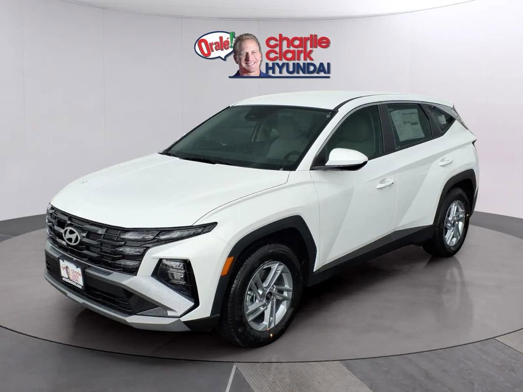 New 2026 Hyundai Tucson SE