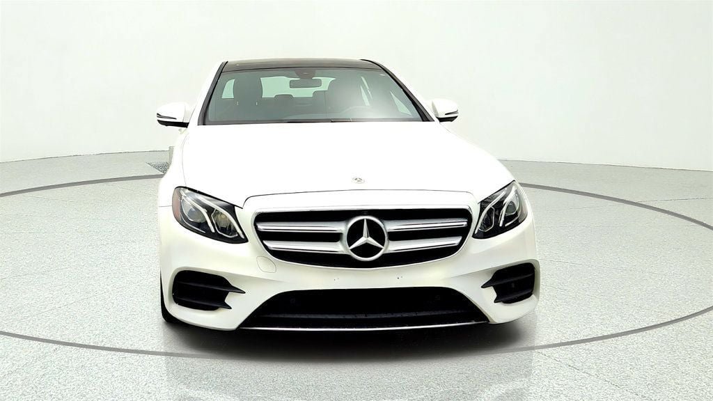 Used 2020 Mercedes-Benz E 350 4MATIC Sedan image 2