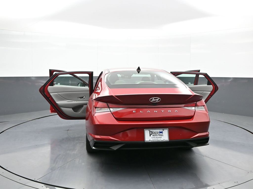 Certified 2023 Hyundai Elantra SEL w/ Convenience Package image 46