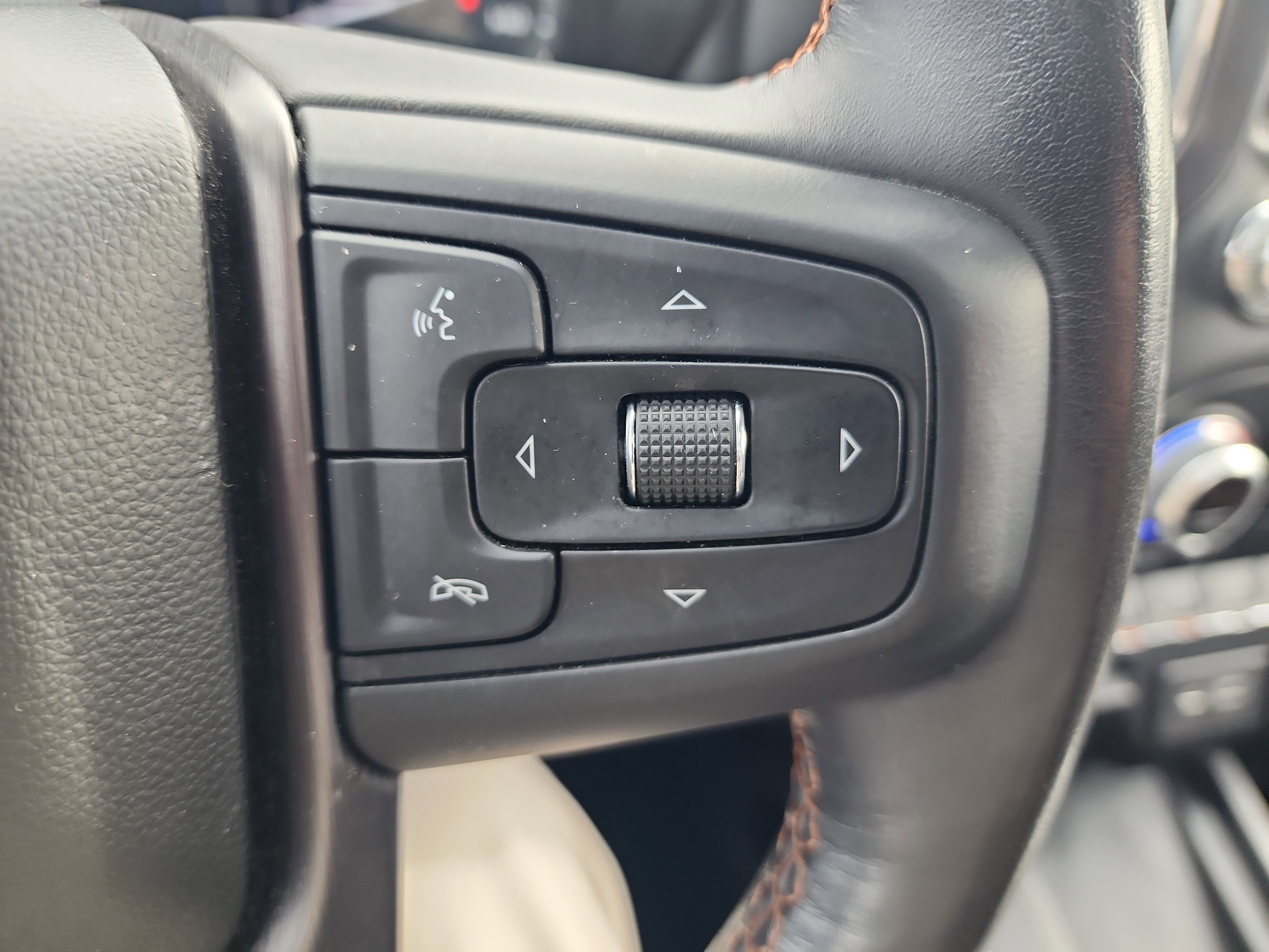 Certified 2020 GMC Sierra 1500 AT4 w/ AT4 Premium Package AWD/4WD image 22