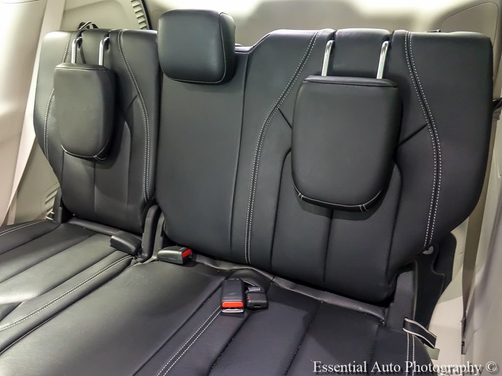 Used 2022 Chrysler Pacifica Touring-L FWD image 13