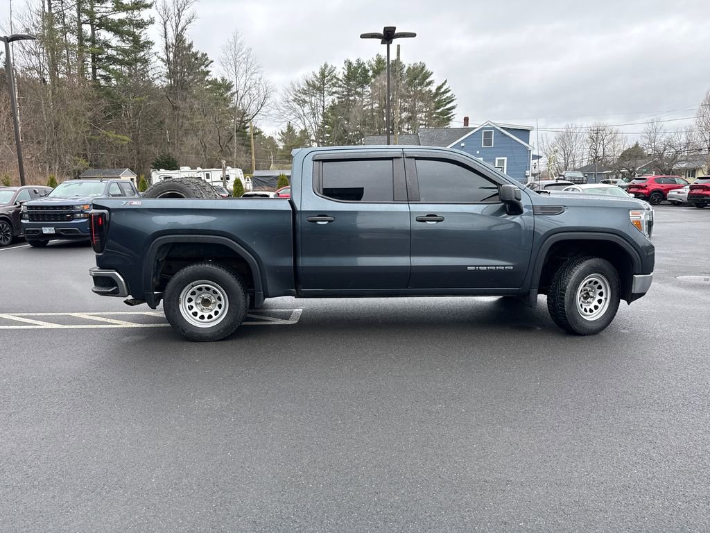 Used 2020 GMC Sierra 1500 4x4 Crew Cab w/ Sierra Value Package image 6