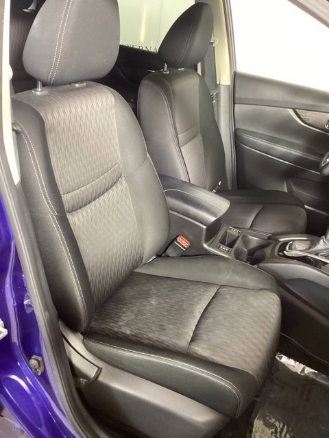 Used 2019 Nissan Rogue SV w/ Sun & Sound Touring Package image 20