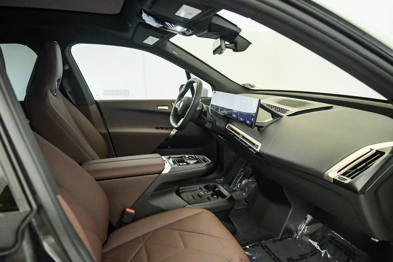 Used 2026 BMW iX xDrive60 AWD/4WD image 16