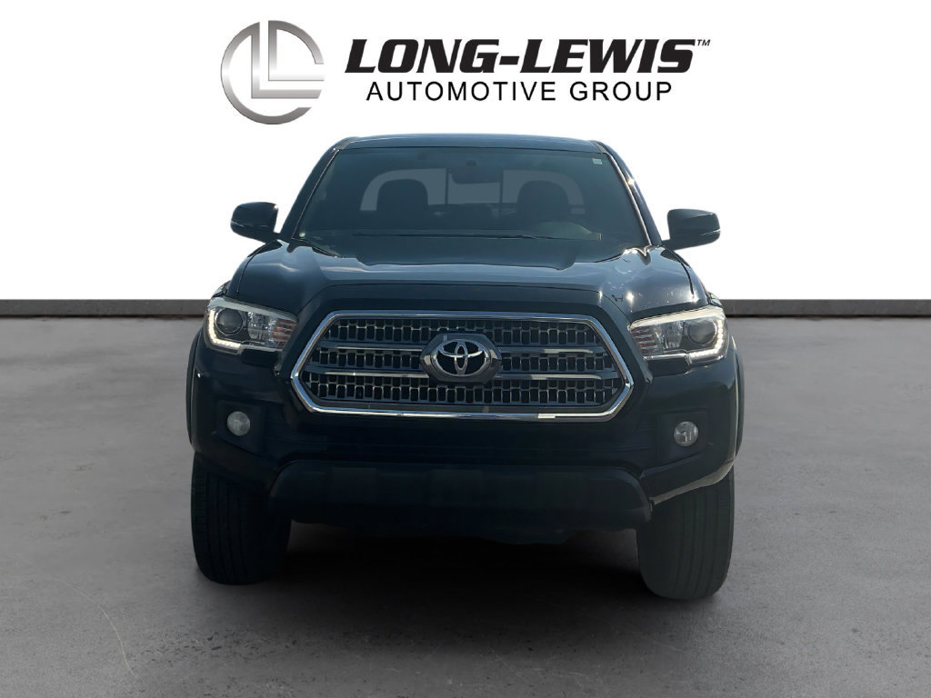 Used 2017 Toyota Tacoma TRD Off-Road w/ Tow Package (A/T) AWD/4WD image 11