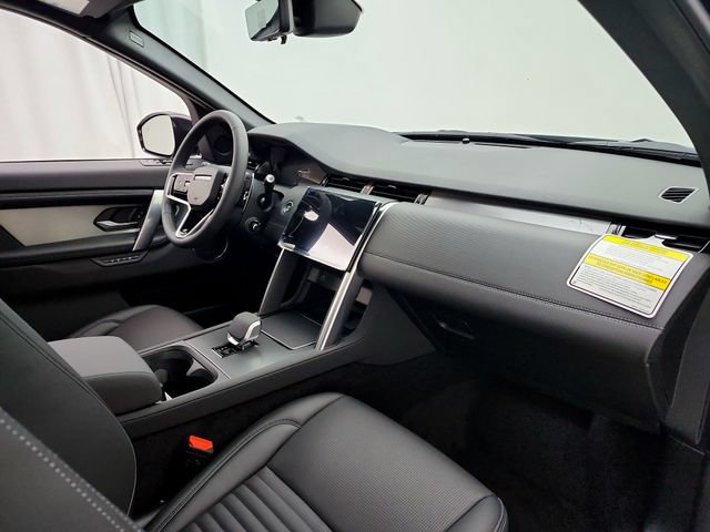New 2026 Land Rover Discovery Sport Landmark AWD/4WD image 17