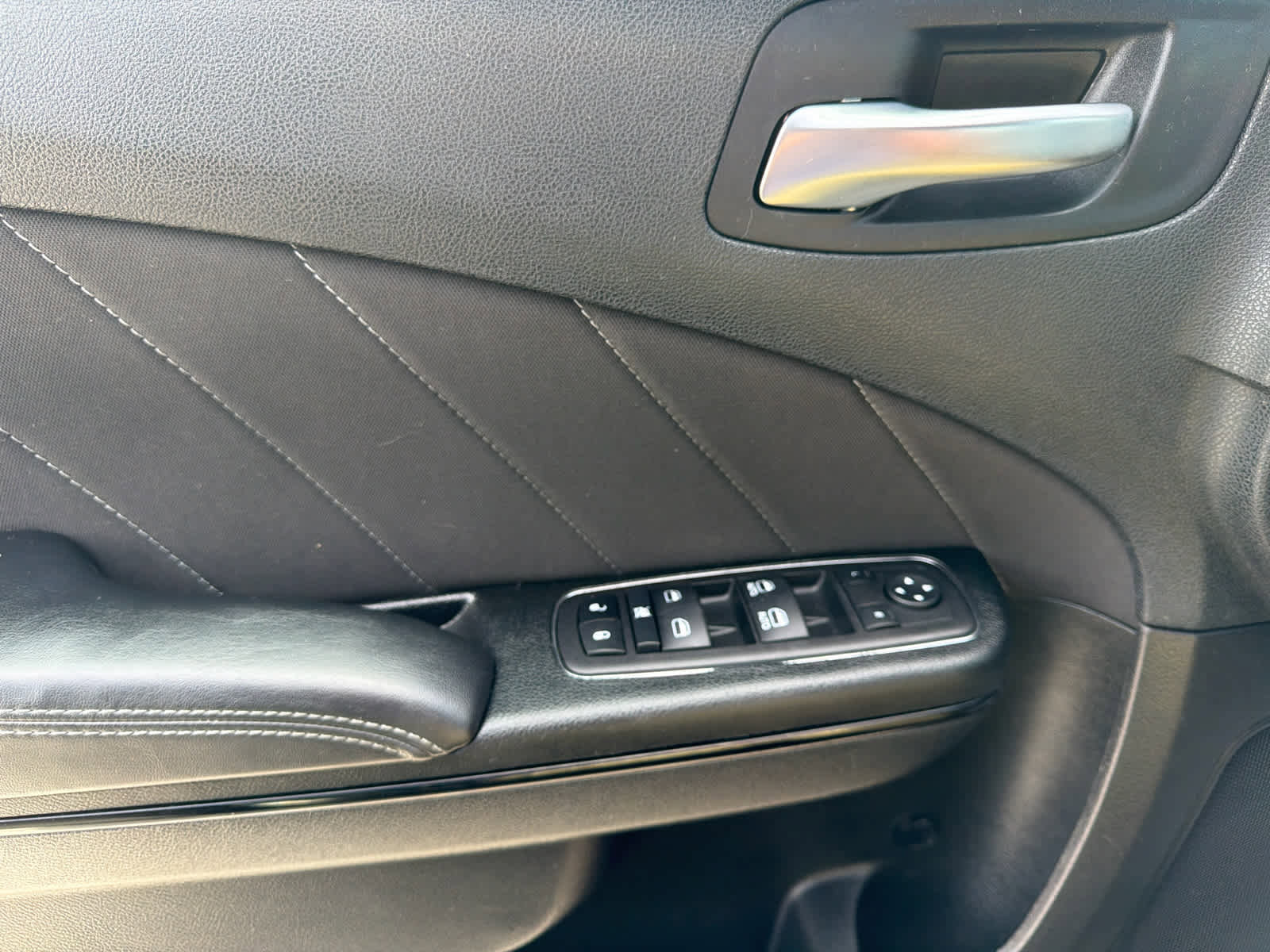 Used 2023 Dodge Charger GT w/ Blacktop Package image 16