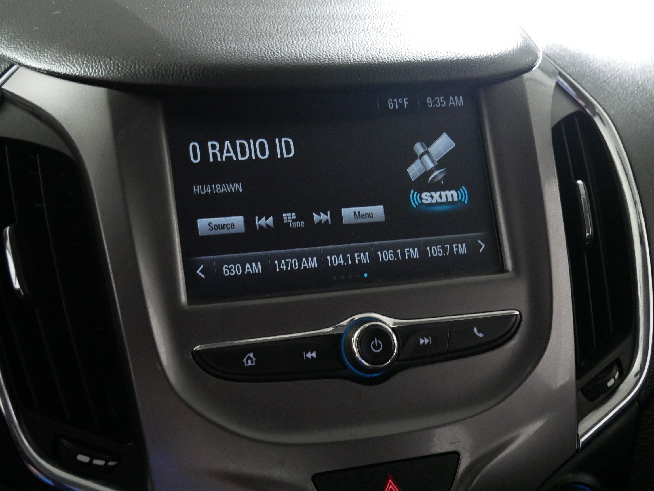 Used 2017 Chevrolet Cruze LT image 21