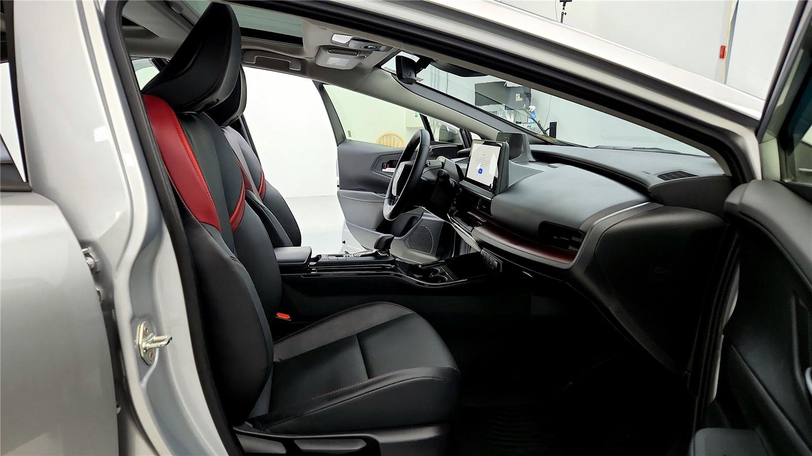 Certified 2024 Toyota Prius Prime image 29