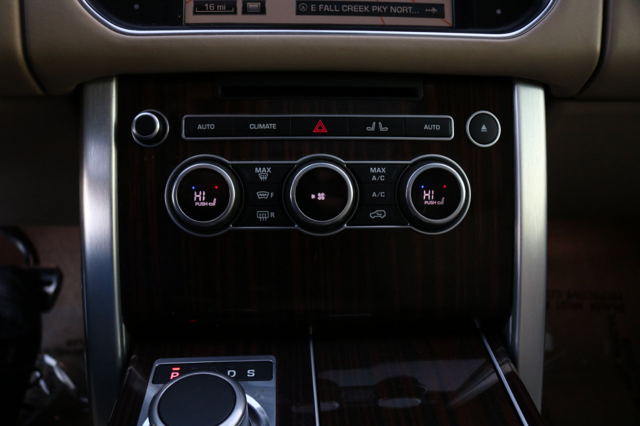 Used 2016 Land Rover Range Rover Supercharged image 32