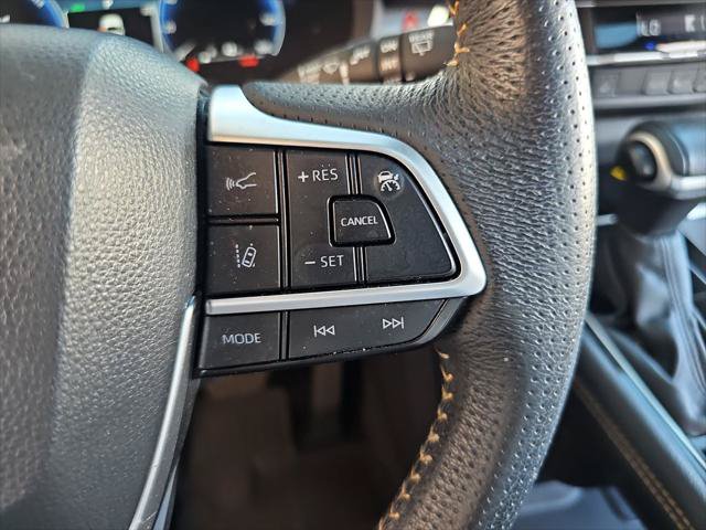 Certified 2025 Toyota Sienna XLE Woodland Edition AWD/4WD image 12