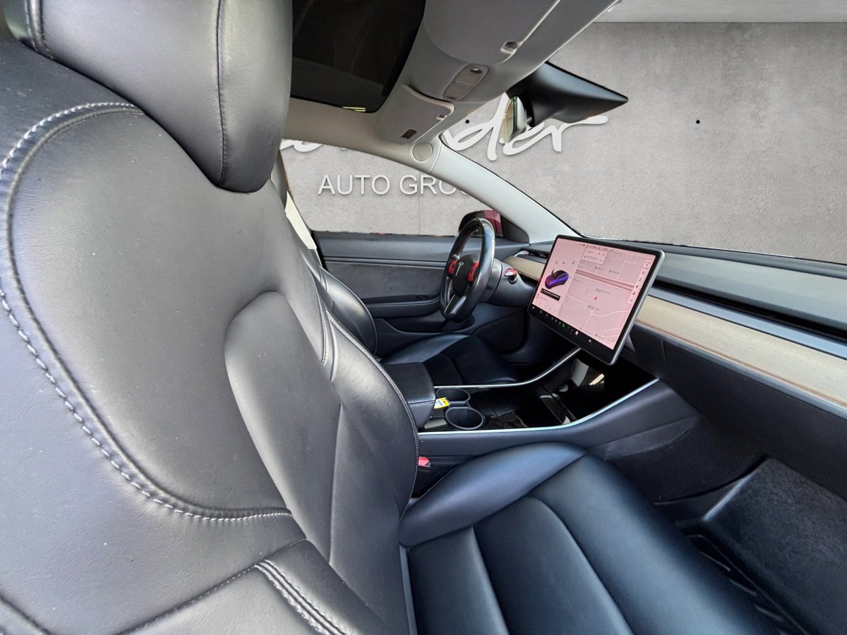 Used 2018 Tesla Model 3 Long Range image 29