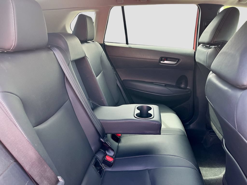 Used 2024 Toyota Corolla Cross XLE w/ Convenience Package FWD image 27