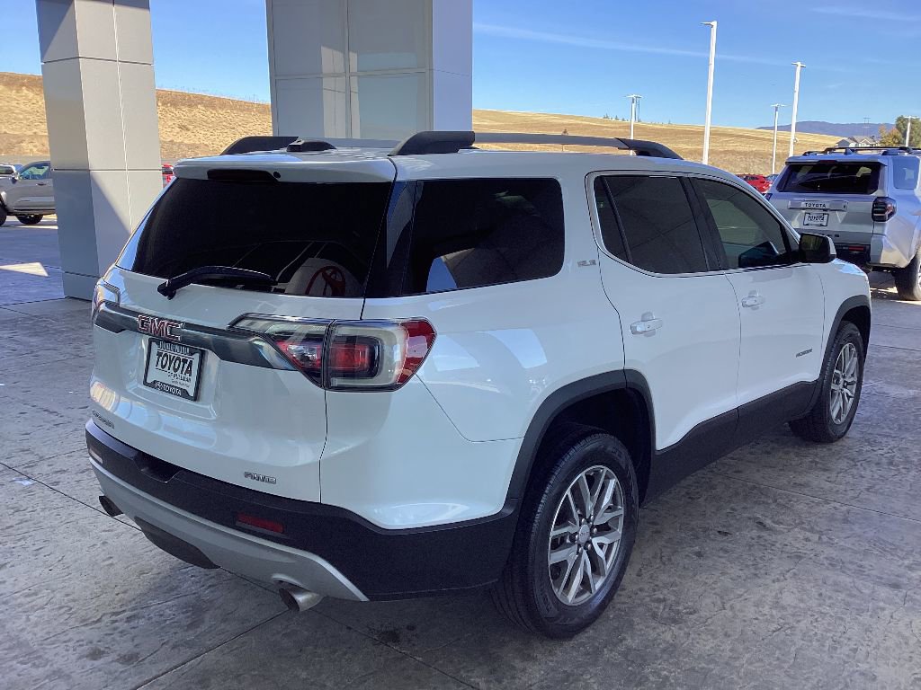 Used 2018 GMC Acadia SLE w/ LPO, Black Accent Package image 8