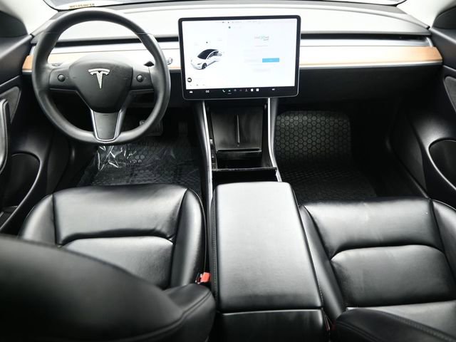 Used 2019 Tesla Model 3 Standard Range Plus image 16