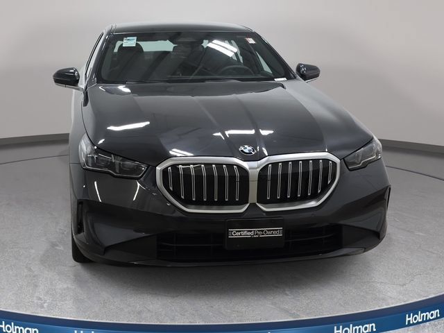 Used 2026 BMW 530i xDrive w/ Premium Package AWD/4WD image 2