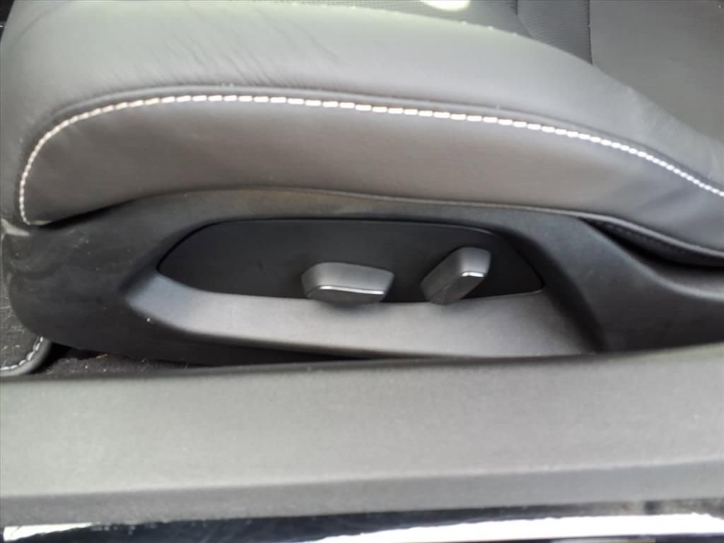 Used 2024 Chevrolet Corvette Stingray Coupe w/ 1LT image 16