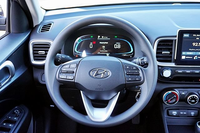 New 2026 Hyundai Venue SE FWD image 22