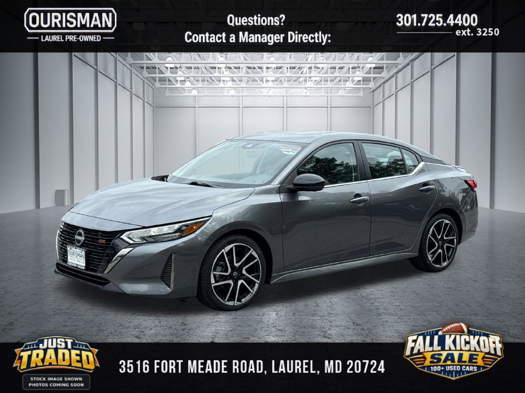Used 2025 Nissan Sentra SR w/ SR Premium Package FWD image 4