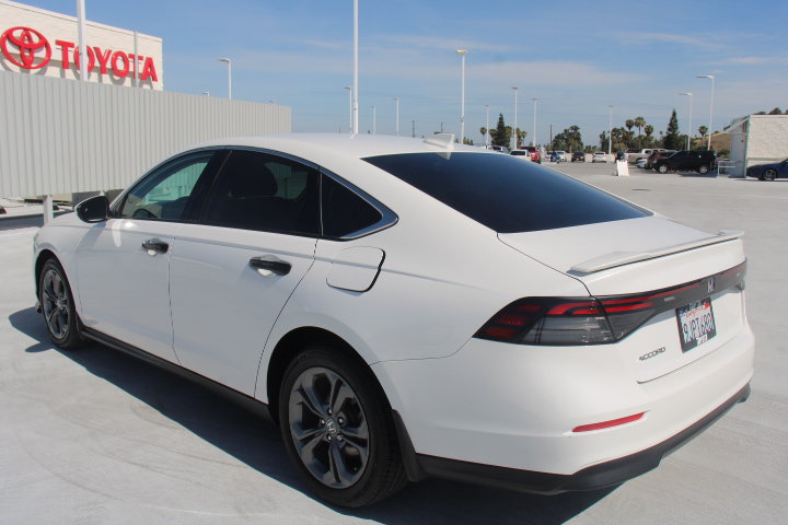 Used 2024 Honda Accord EX image 5