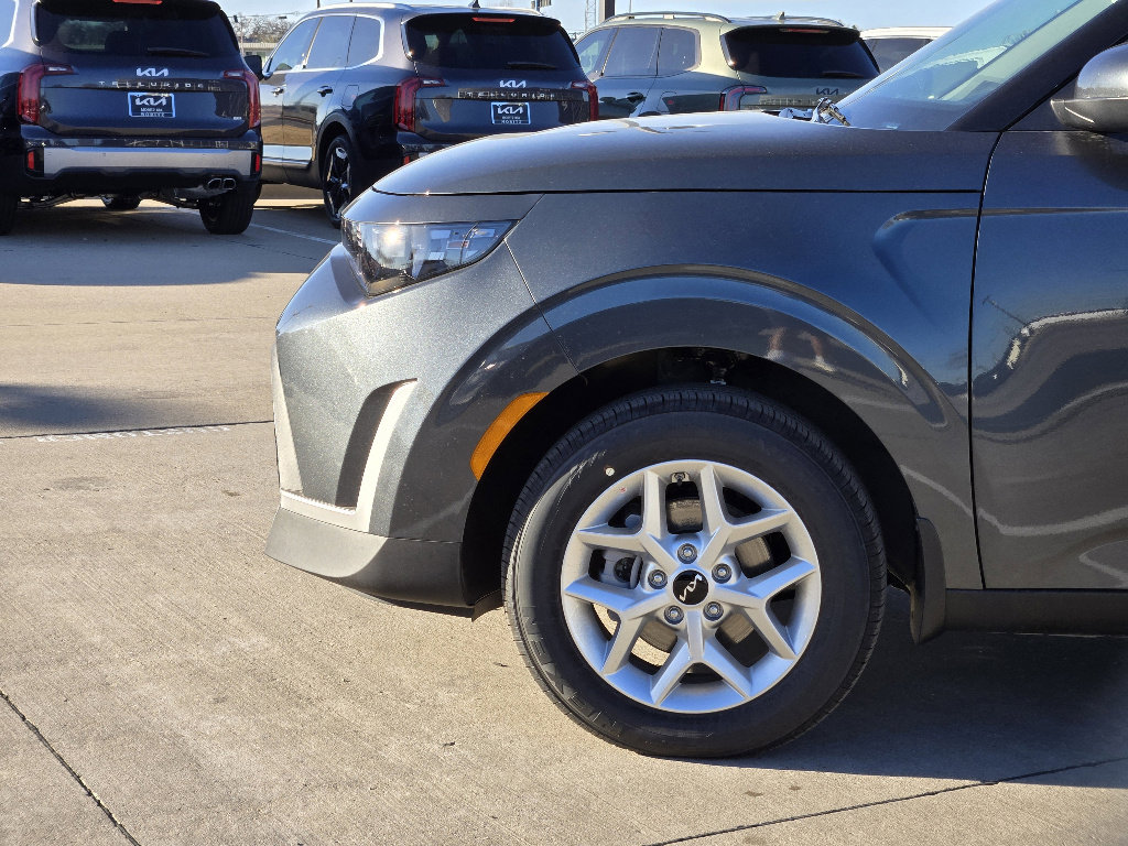 New 2025 Kia Soul S image 5