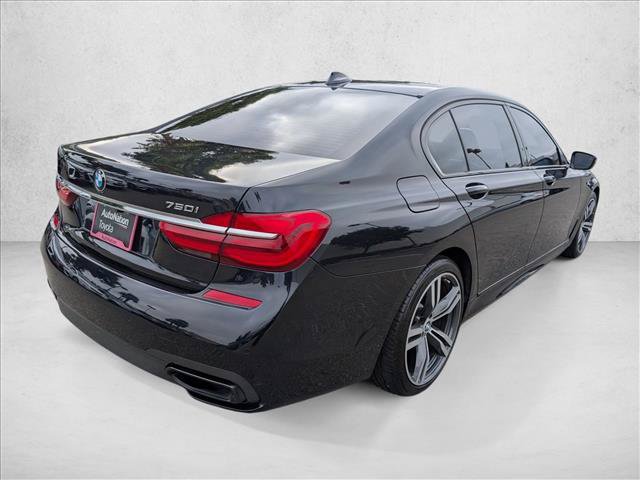 Used 2019 BMW 750i w/ M Sport Package RWD image 5