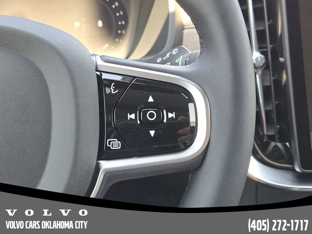 Used 2026 Volvo XC90 B6 Plus w/ Protection Package Premier image 31