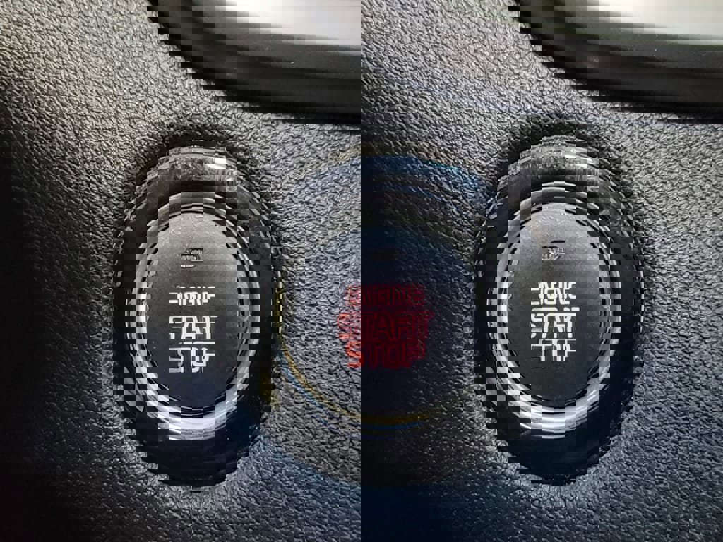 Used 2016 Kia Sorento SX image 19