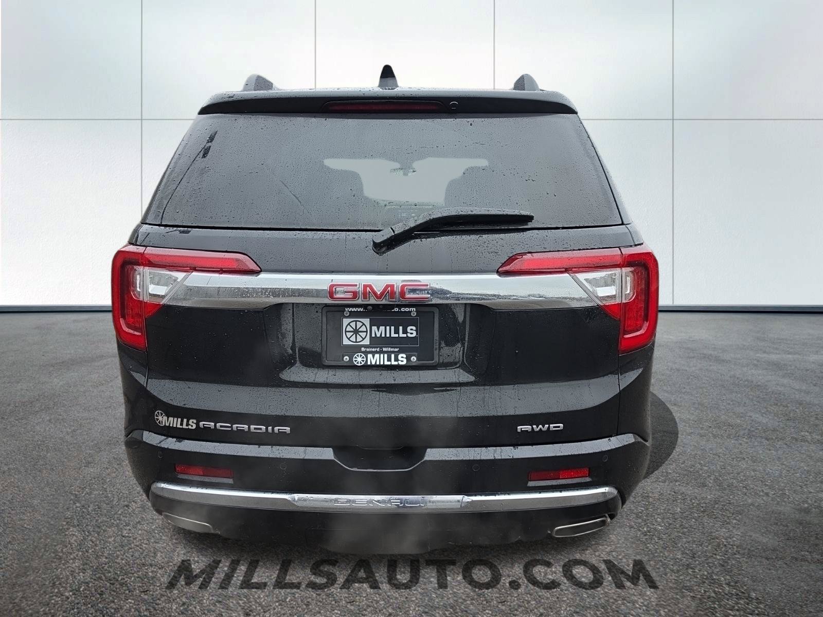Used 2023 GMC Acadia Denali w/ Black Diamond Edition AWD/4WD image 7