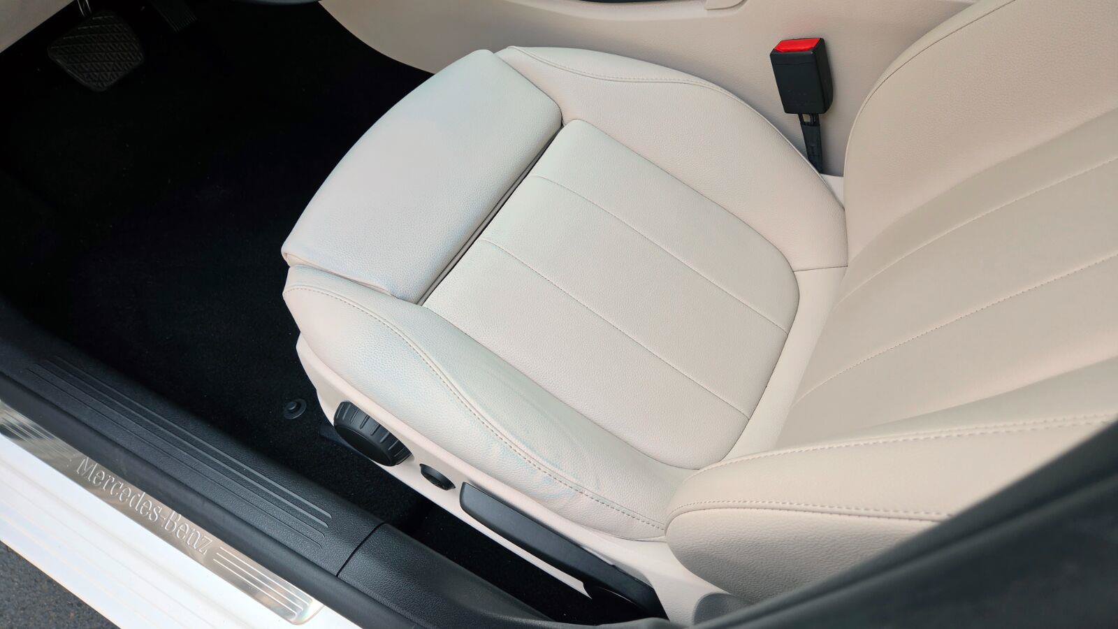 Used 2022 Mercedes-Benz A 220 4MATIC w/ Premium Package Lite image 18