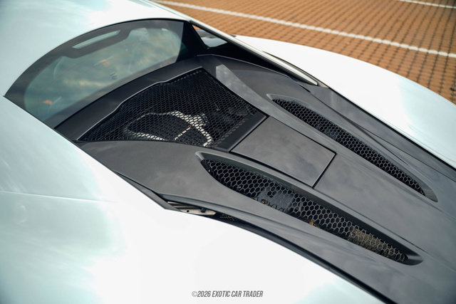 Used 2017 McLaren 570S Coupe RWD image 18